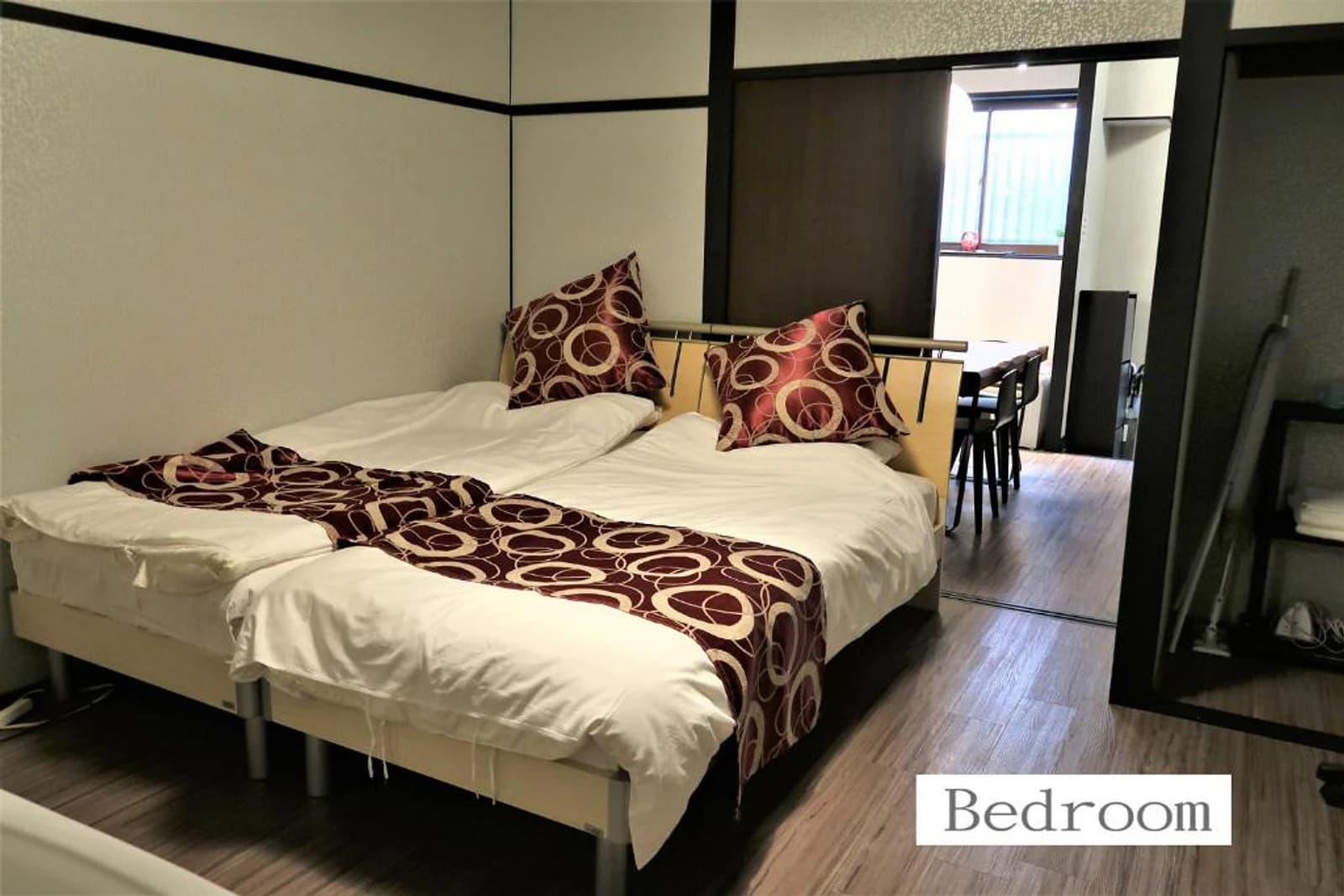 Samurai House Nakagawanishi · Metro Imazato · Direct to Namba · Up to 7 guests · 2 twin, 1 double and 1 sofa bed, plus 2 futons